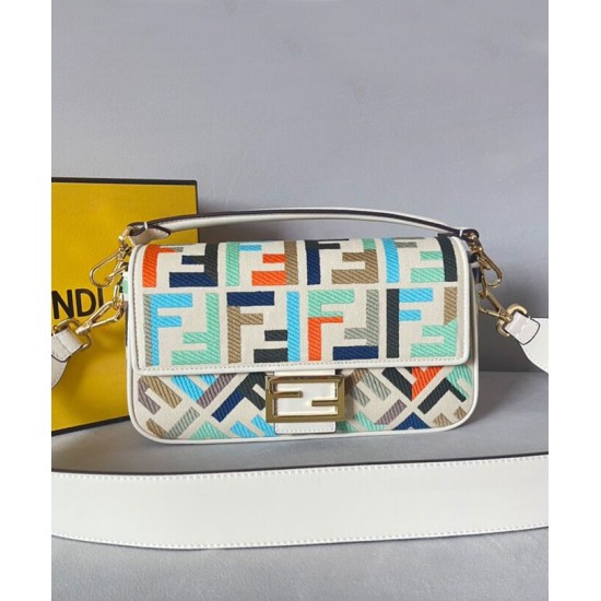 Replica Borsa Fendi Baguette 8BR600 Crema Replica Borsa Fendi Baguette 8BR600 Crema