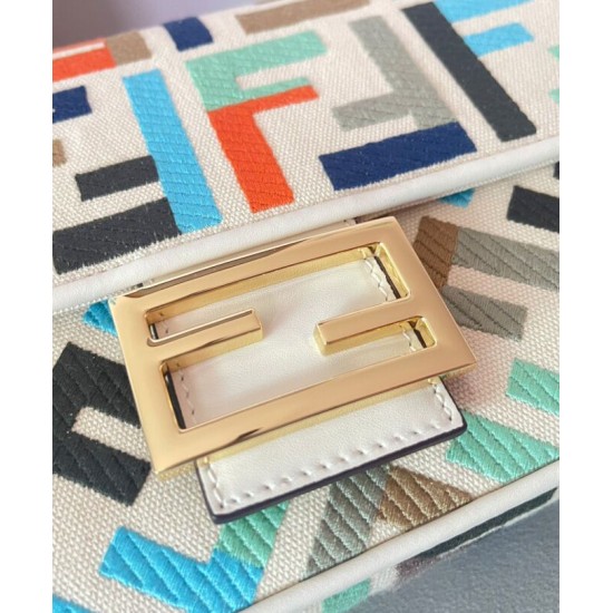 Replica Borsa Fendi Baguette 8BR600 Crema Replica Borsa Fendi Baguette 8BR600 Crema