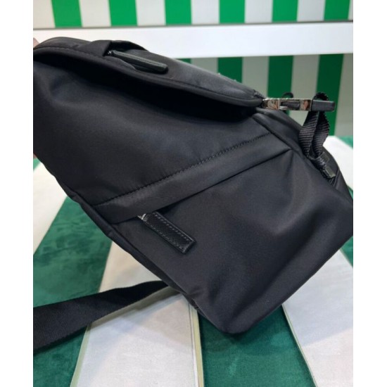 Replica Borsa a tracolla Prada Re-Nylon e Saffiano 2VD052 Nera Replica Borsa a tracolla Prada Re-Nylon e Saffiano 2VD052 Nera