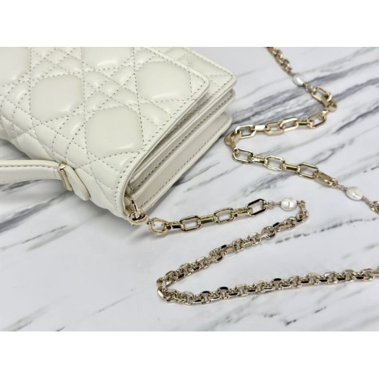 Replica Christian Dior Miss Dior Lady Dior Mini Borsa Bianca Replica Christian Dior Miss Dior Lady Dior Mini Borsa Bianca