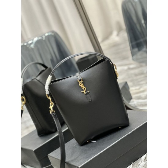 Replica Borsa a secchiello YSL Saint Laurent Le 5 A 7 Nera Replica Borsa a secchiello YSL Saint Laurent Le 5 A 7 Nera