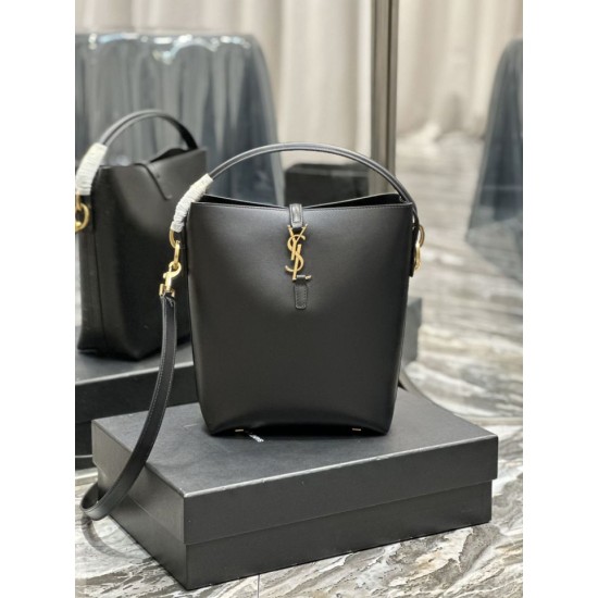 Replica Borsa a secchiello YSL Saint Laurent Le 5 A 7 Nera Replica Borsa a secchiello YSL Saint Laurent Le 5 A 7 Nera