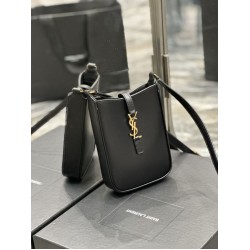 YSL Saint Laurent Le 5 A 7 Mini verticale in pelle conciata al vegetale nera