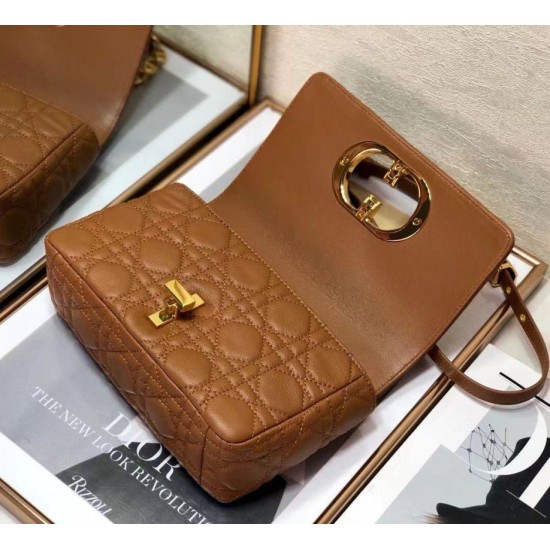 Replica Christian Dior Piccola Borsa Caro Cannage Pelle Di Vitello Marrone Replica Christian Dior Piccola Borsa Caro Cannage Pelle Di Vitello Marrone