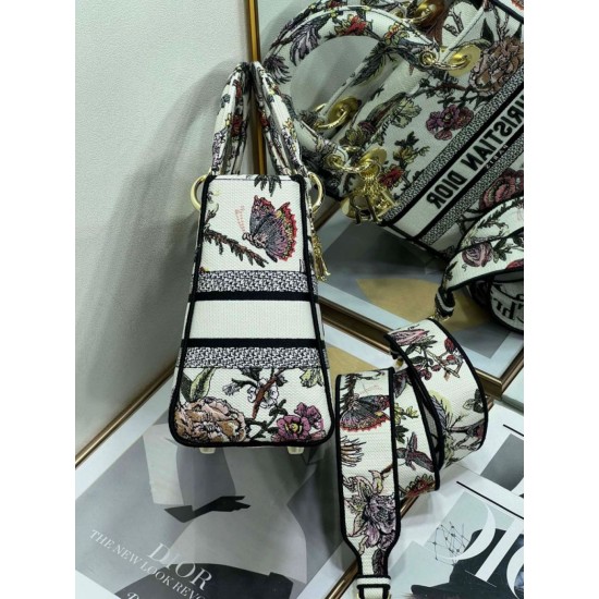 Replica Borsa Christian Dior Medium Lady D-Lite Jardin Botanique Ricamo Bianco Replica Borsa Christian Dior Medium Lady D-Lite Jardin Botanique Ricamo Bianco