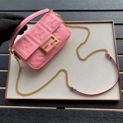 Borsa Fendi Mini Baguette Motivo FF Rosa