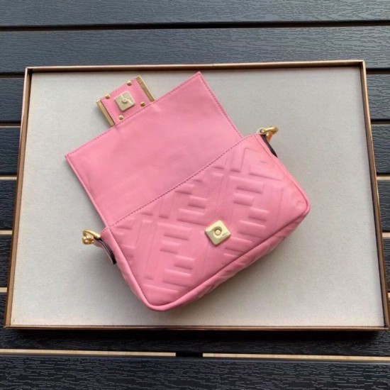 Replica Borsa Fendi Mini Baguette Motivo FF Rosa Replica Borsa Fendi Mini Baguette Motivo FF Rosa