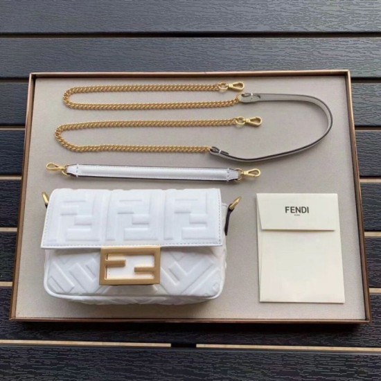 Replica Borsa Fendi Mini Baguette Motivo FF Bianca Replica Borsa Fendi Mini Baguette Motivo FF Bianca