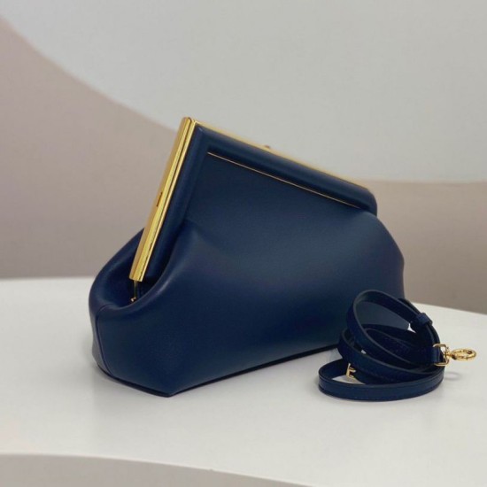 Replica Fendi Prima Borsa Piccola Blu Scuro Replica Fendi Prima Borsa Piccola Blu Scuro