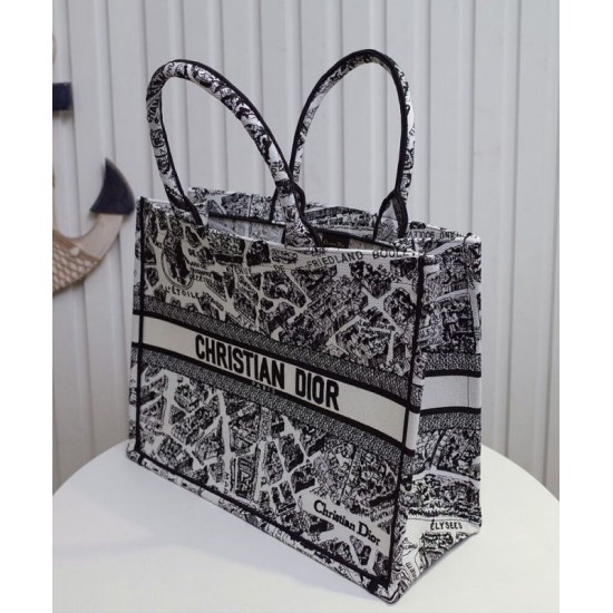 Replica Christian Dior Large Dior Book Tote Borsa con motivo Plan de Paris ricamato nera / bianca Replica Christian Dior Large Dior Book Tote Borsa con motivo Plan de Paris ricamato nera / bianca
