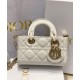 Replica Christian Dior Micro Lady d-Joy Borsa Latte Vernice Cannage Pelle di vitello Crema Replica Christian Dior Micro Lady d-Joy Borsa Latte Vernice Cannage Pelle di vitello Crema