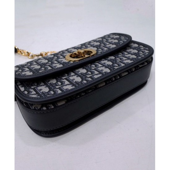 Replica Christian Dior 30 Montaigne Avenue Bag Box pelle di vitello blu scuro Replica Christian Dior 30 Montaigne Avenue Bag Box pelle di vitello blu scuro
