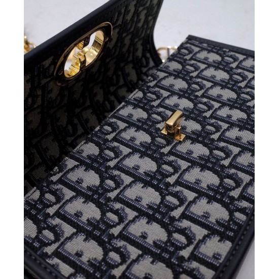 Replica Christian Dior 30 Montaigne Avenue Bag Box pelle di vitello blu scuro Replica Christian Dior 30 Montaigne Avenue Bag Box pelle di vitello blu scuro