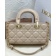 Replica Borsa Christian Dior Small Lady D-Joy Latte Patent Cannage Vitello Albicocca Replica Borsa Christian Dior Small Lady D-Joy Latte Patent Cannage Vitello Albicocca
