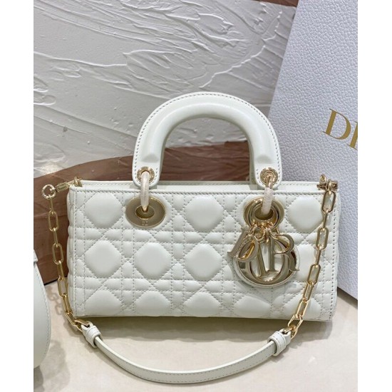 Replica Christian Dior Small Lady D-Joy Bag Latte Patent Cannage Calfskin Cream Replica Christian Dior Small Lady D-Joy Bag Latte Patent Cannage Calfskin Cream