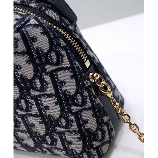 Replica Borsa Christian Dior Mini 30 Montaigne D-Cosy blu scuro Replica Borsa Christian Dior Mini 30 Montaigne D-Cosy blu scuro