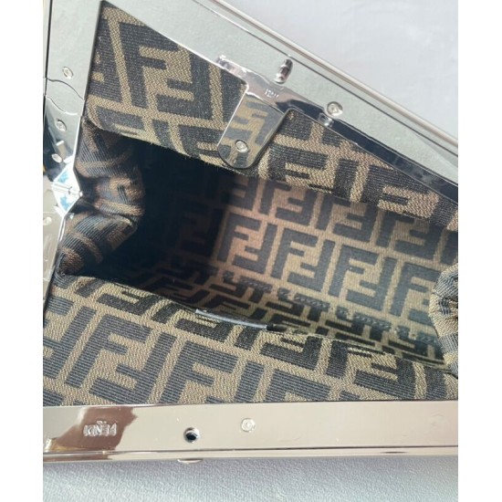 Replica Borsa Fendi First Midi in pelle verniciata 8BP137 nera Replica Borsa Fendi First Midi in pelle verniciata 8BP137 nera