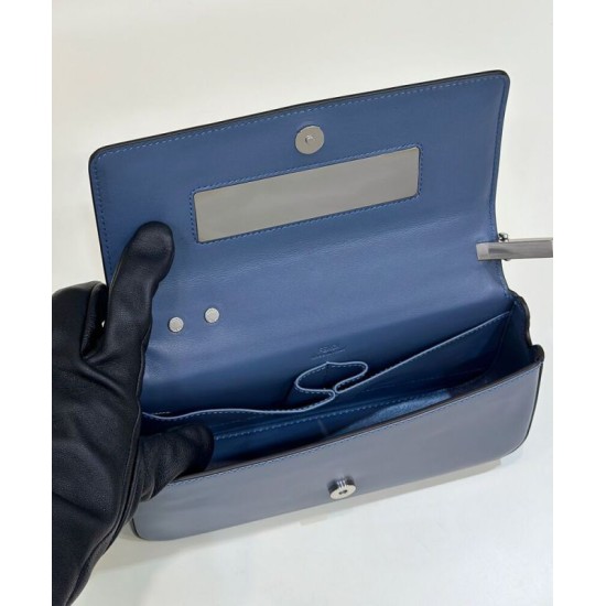 Replica Mini borsa Fendi First Sight 8BS072 blu Replica Mini borsa Fendi First Sight 8BS072 blu