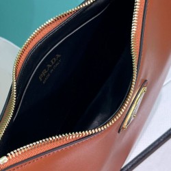 Borsa a tracolla in pelle Prada 1BC194 Caffè