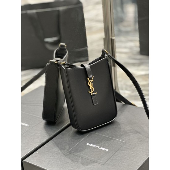 Replica YSL Saint Laurent Le 5 A 7 Mini pelle conciata al vegetale verticale nera