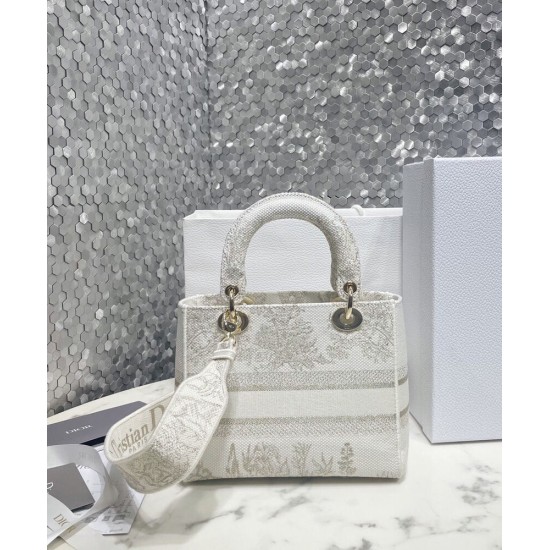 Replica Christian Dior Borsa media Lady D-Lite dorata Replica Christian Dior Borsa media Lady D-Lite dorata