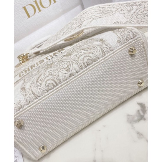 Replica Christian Dior Borsa media Lady D-Lite dorata Replica Christian Dior Borsa media Lady D-Lite dorata