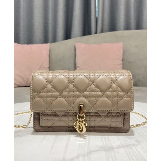 Replica Christian Dior Lady Dior Chain Pouch Albicocca Replica Christian Dior Lady Dior Chain Pouch Albicocca