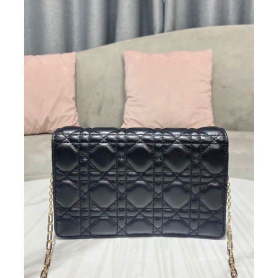 Replica Christian Dior Borsa a tracolla Lady Dior nera Replica Christian Dior Borsa a tracolla Lady Dior nera