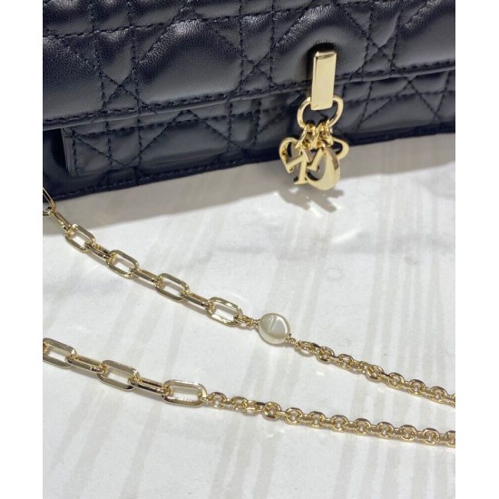 Replica Christian Dior Borsa a tracolla Lady Dior nera Replica Christian Dior Borsa a tracolla Lady Dior nera