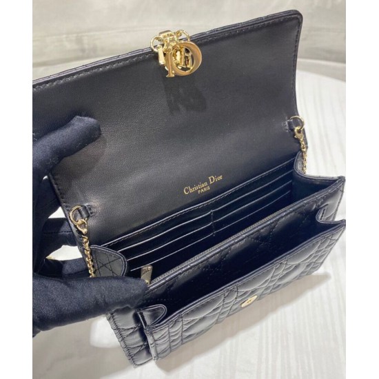 Replica Christian Dior Borsa a tracolla Lady Dior nera Replica Christian Dior Borsa a tracolla Lady Dior nera