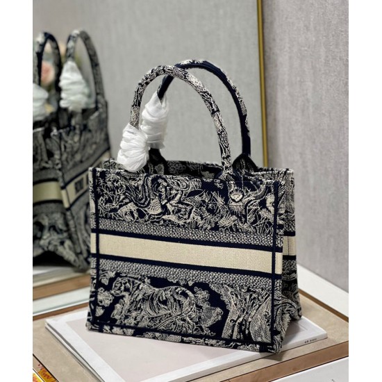 Replica Christian Dior Borsa piccola Dior Book Tote blu scuro Replica Christian Dior Borsa piccola Dior Book Tote blu scuro