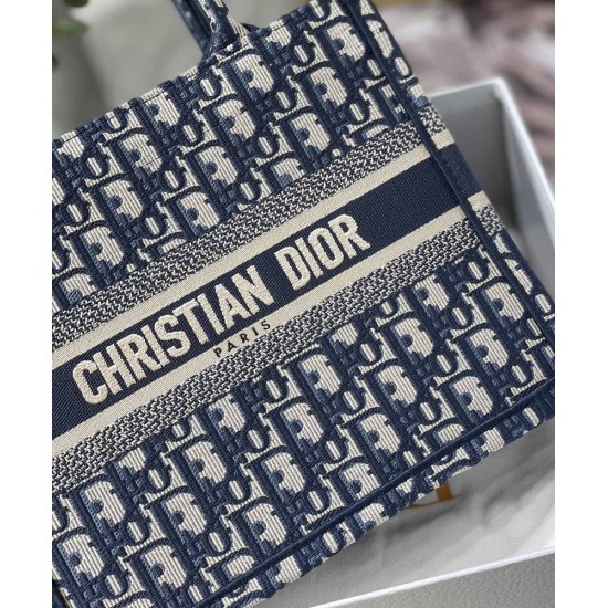 Replica Christian Dior Borsa piccola Dior Book Tote blu scuro Replica Christian Dior Borsa piccola Dior Book Tote blu scuro