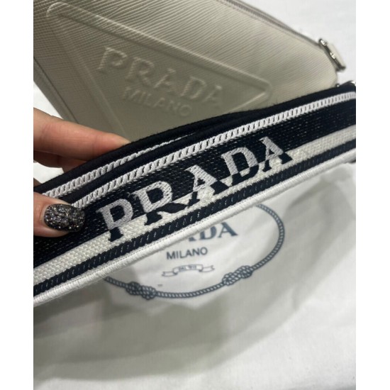 Replica Borsa Triangolo Prada Saffiano Crema Replica Borsa Triangolo Prada Saffiano Crema