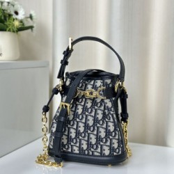 Borsa Christian Dior piccola C'est Dior Blu Dior Oblique Jacquard