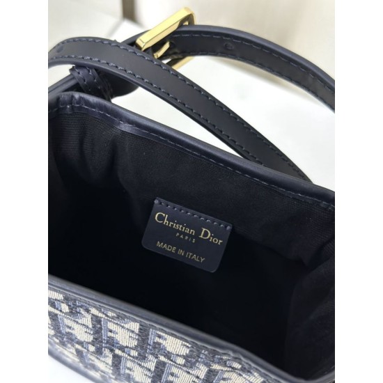 Replica Borsa Christian Dior piccola C'est Dior Blu Dior Oblique Jacquard Replica Borsa Christian Dior piccola C'est Dior Blu Dior Oblique Jacquard