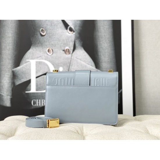 Replica Christian Dior 30 Montaigne Borsa Latte Box Pelle di vitello Azzurro Replica Christian Dior 30 Montaigne Borsa Latte Box Pelle di vitello Azzurro