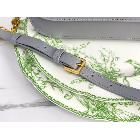 Replica Borsa Christian Dior 30 Montaigne Avenue in pelle di vitello grigia Replica Borsa Christian Dior 30 Montaigne Avenue in pelle di vitello grigia