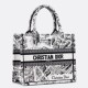 Replica Borsa tote Dior piccola a libro Plan de Paris ricamata bianca Replica Borsa tote Dior piccola a libro Plan de Paris ricamata bianca