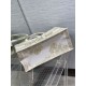 Replica Borsa tote Dior media a libro Rêve d'Infini ricamo Oro Replica Borsa tote Dior media a libro Rêve d'Infini ricamo Oro