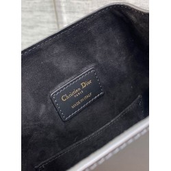 Borsa a secchiello media Dior C'est Saddle in pelle di vitello nera