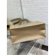 Replica Borsa tote Dior Essential media Nocciola Archicannage Replica Borsa tote Dior Essential media Nocciola Archicannage