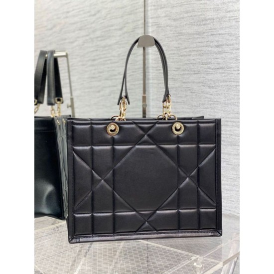 Replica Borsa tote media Dior Essential Archicannage nera Replica Borsa tote media Dior Essential Archicannage nera