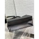 Replica Borsa tote media Dior Essential Archicannage nera Replica Borsa tote media Dior Essential Archicannage nera