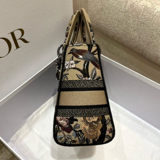 Replica Borsa Dior Medium Lady D-Lite con ricamo Jardin d'Hiver beige Replica Borsa Dior Medium Lady D-Lite con ricamo Jardin d'Hiver beige