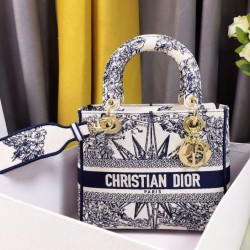 Borsa Dior Medium Lady D-Lite Multicolor Ricamo Rêve d'Infini Blu