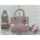 Replica Borsa media Dior Lady D-Lite Toile de Jouy ricamo inverso Grigio / Rosa Replica Borsa media Dior Lady D-Lite Toile de Jouy ricamo inverso Grigio / Rosa