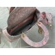 Replica Borsa media Dior Lady D-Lite Toile de Jouy ricamo inverso Grigio / Rosa Replica Borsa media Dior Lady D-Lite Toile de Jouy ricamo inverso Grigio / Rosa