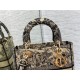 Replica Borsa Dior Medium Lady D-Lite Toile de Jouy Ricamo Marrone Replica Borsa Dior Medium Lady D-Lite Toile de Jouy Ricamo Marrone