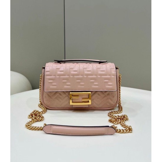 Replica Borsa Midi Fendi Baguette Chain Nappa Rosa Replica Borsa Midi Fendi Baguette Chain Nappa Rosa