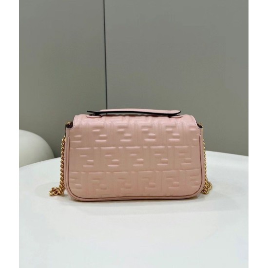 Replica Borsa Midi Fendi Baguette Chain Nappa Rosa Replica Borsa Midi Fendi Baguette Chain Nappa Rosa
